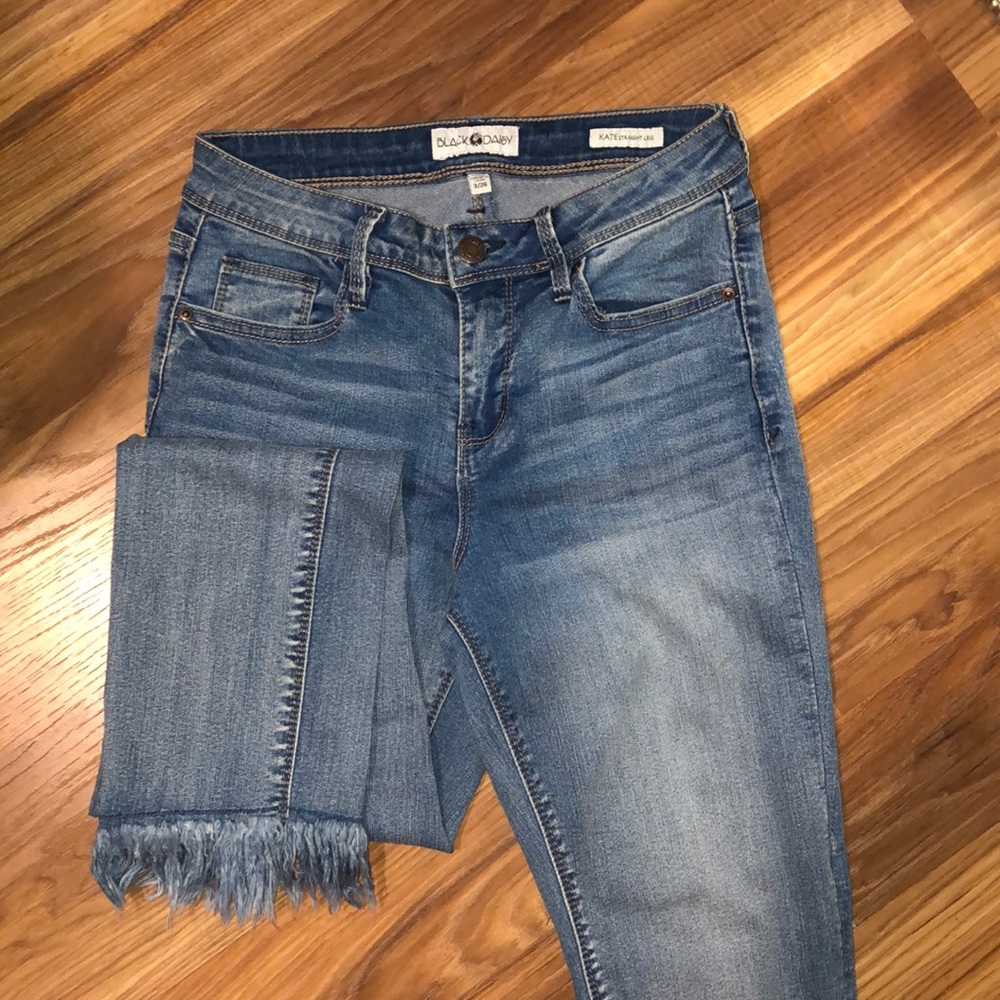 super cute detailed jeans